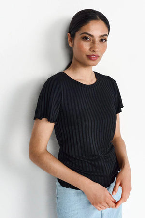 RICH & ROYAL FIGURE-HUGGING RIBBED SHIRT