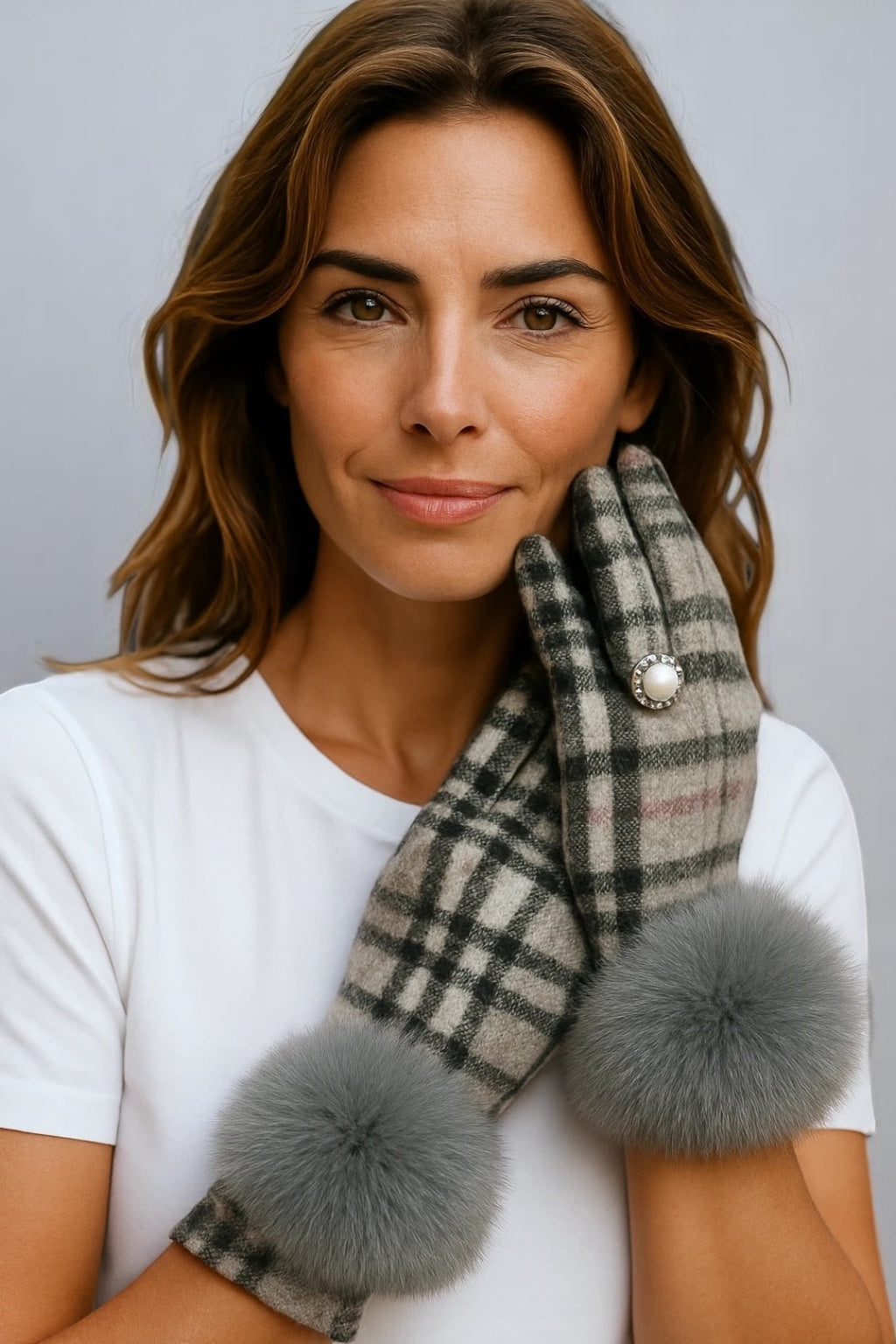 Cashmere Gloves With Fox Fur