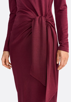 RICH & ROYAL MAXI DRESS RUBY GLOW