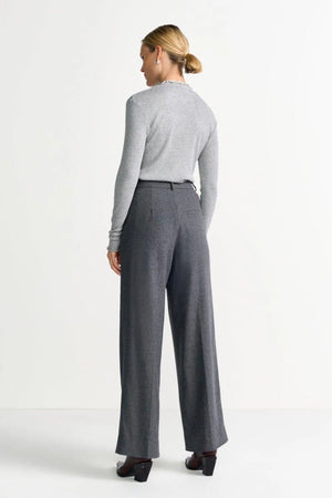 RICH & ROYAL RIBBED RUFFLED NECK LONG SLEEVE MADE IN PORTUGAL