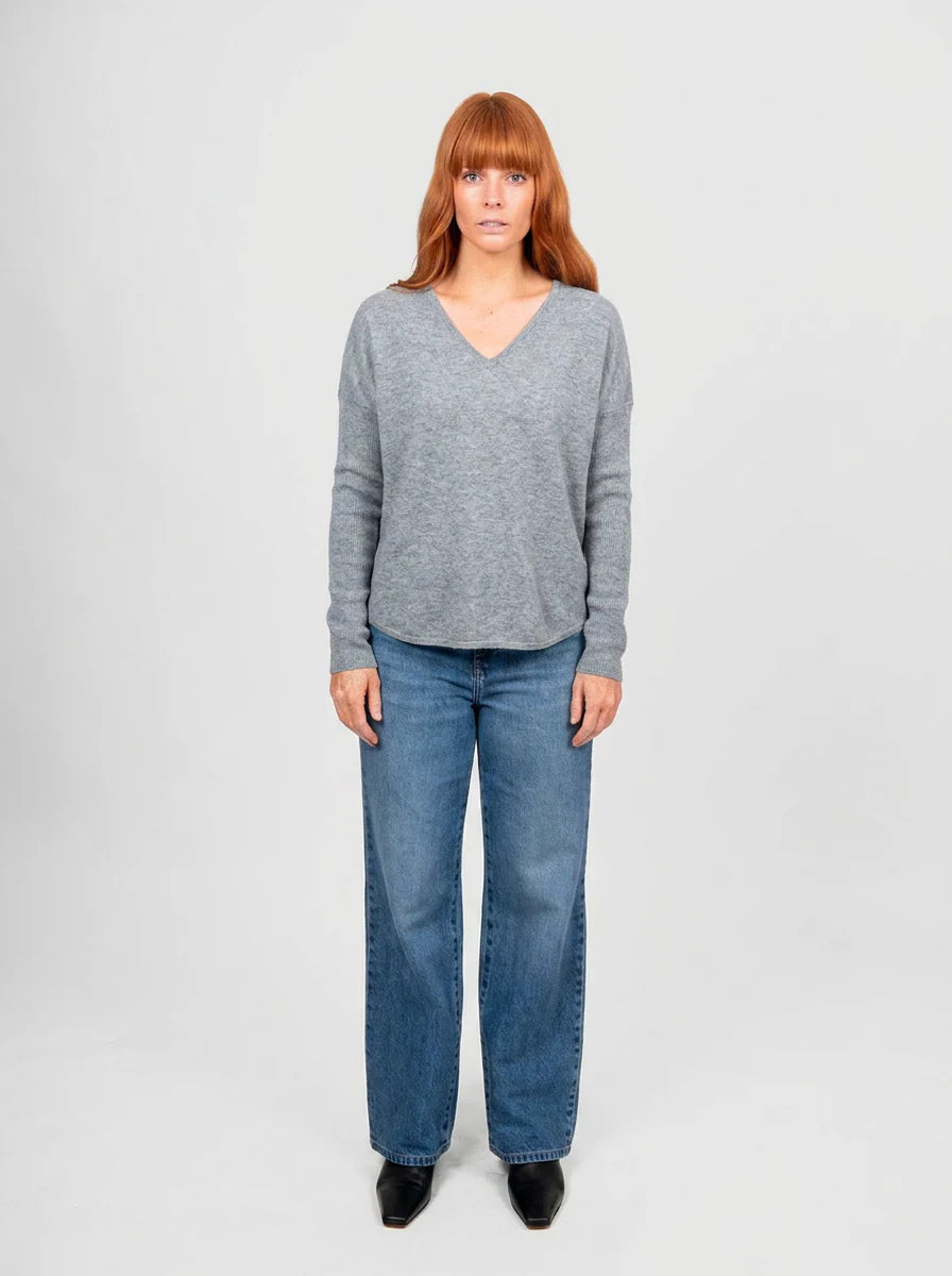 Princess Vee Curve Hem Pullover