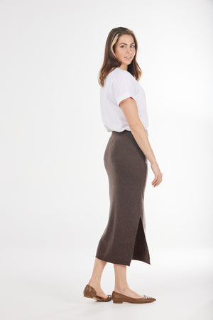 BRIDGE & LORD BASIC RIBBED KNIT SKIRT WITH SPLIT
