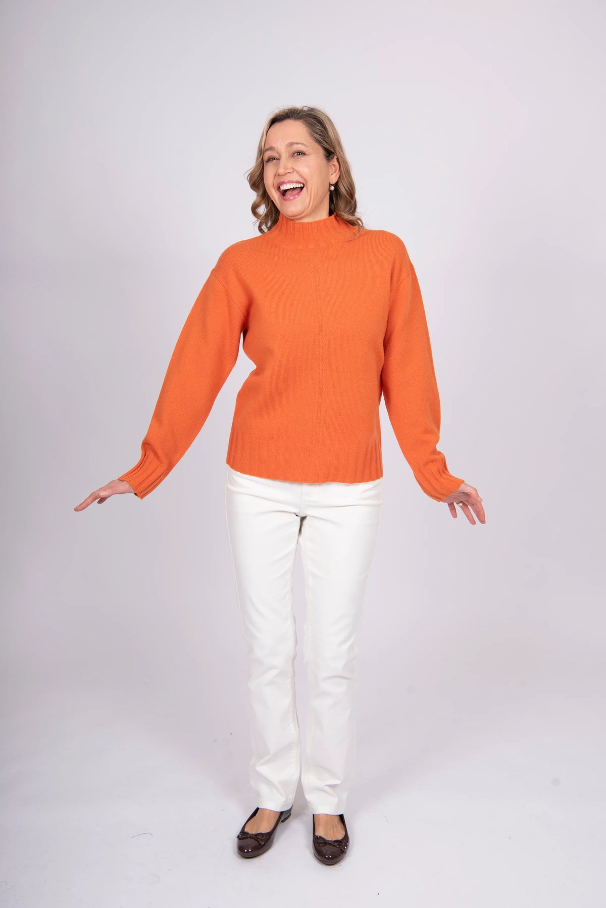 Bella - Pointelle Pullover
