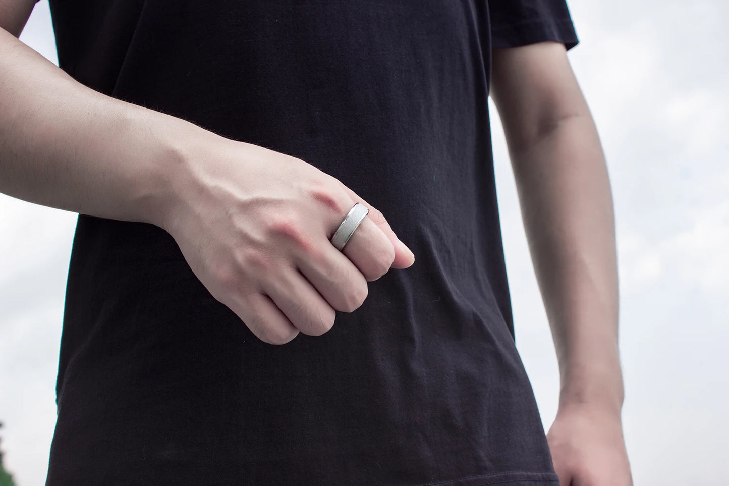 Smart Ring with Charging Case