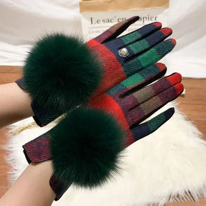 Cashmere Gloves With Fox Fur