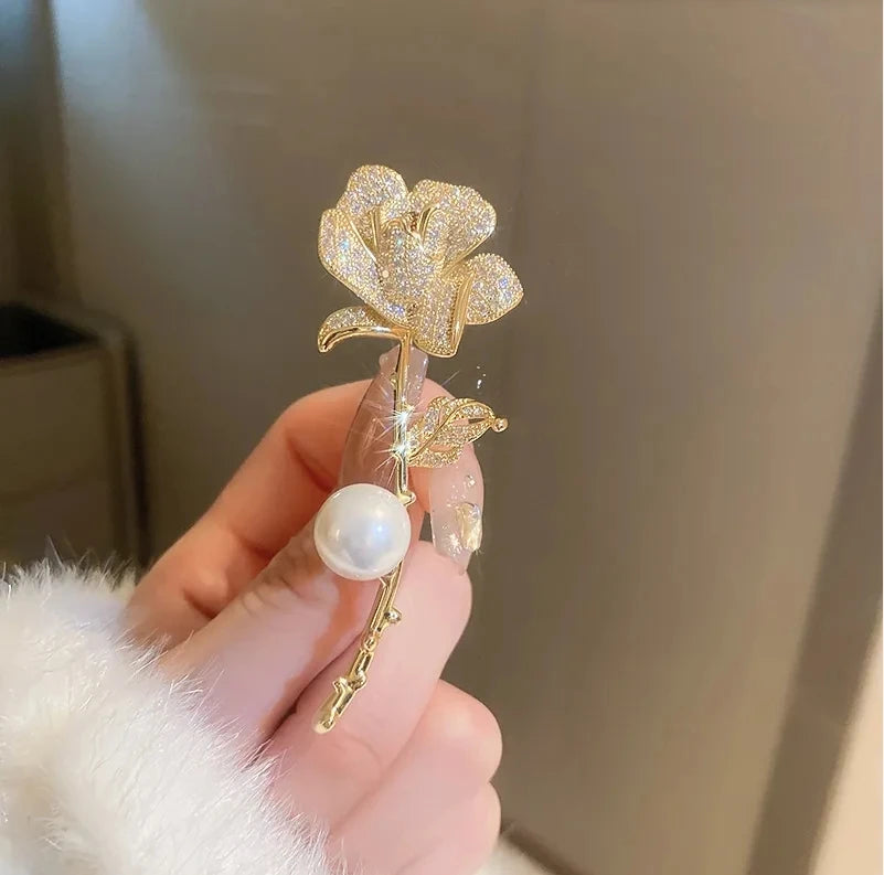 TAHLIA JEWELLERY SMALL BROOCH