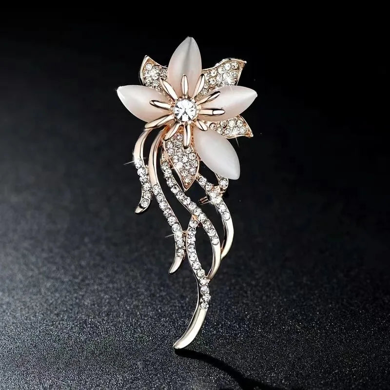 TAHLIA JEWELLERY SMALL BROOCH