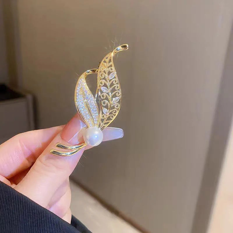 TAHLIA JEWELLERY SMALL BROOCH