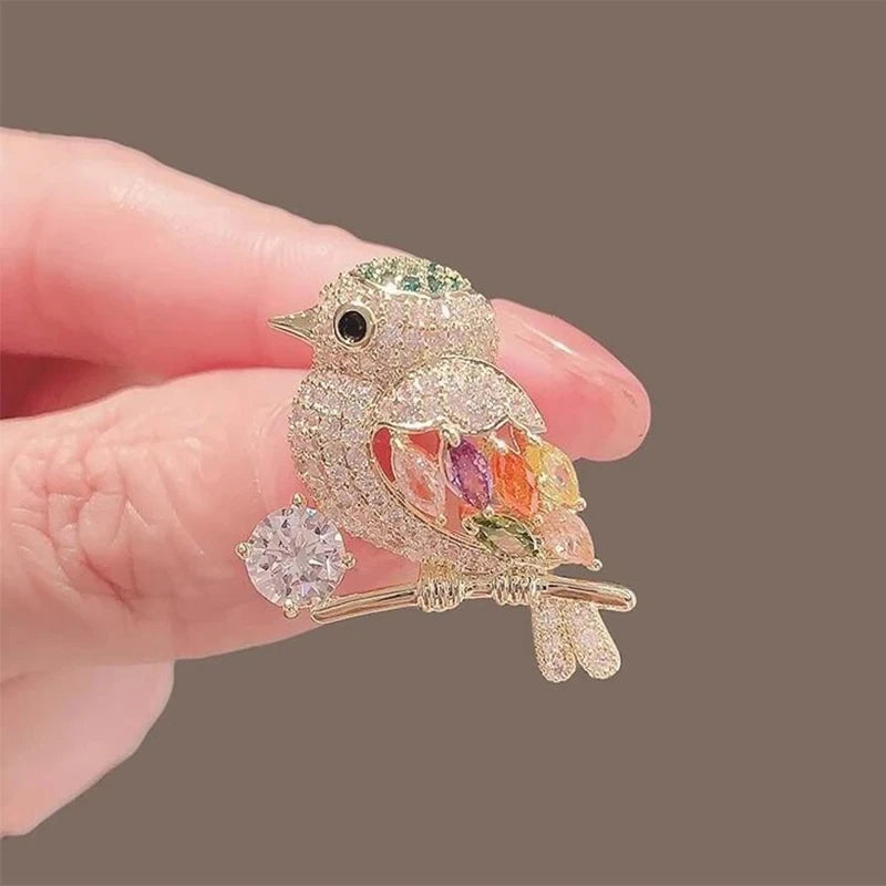TAHLIA JEWELLERY SMALL BROOCH