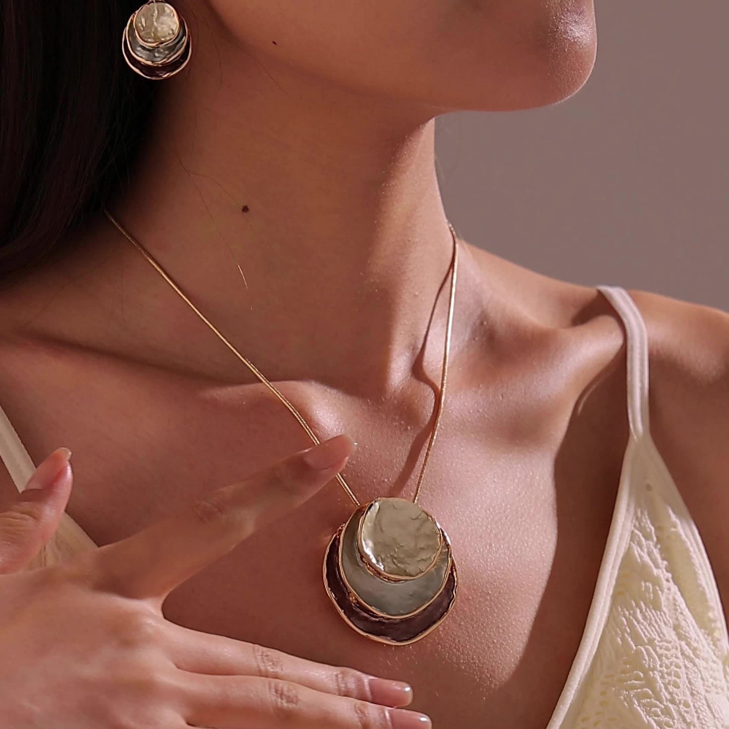 TAHLIA JEWELLERY Set/3pcs Classic Chic Three-Layer Round Bead Enamel