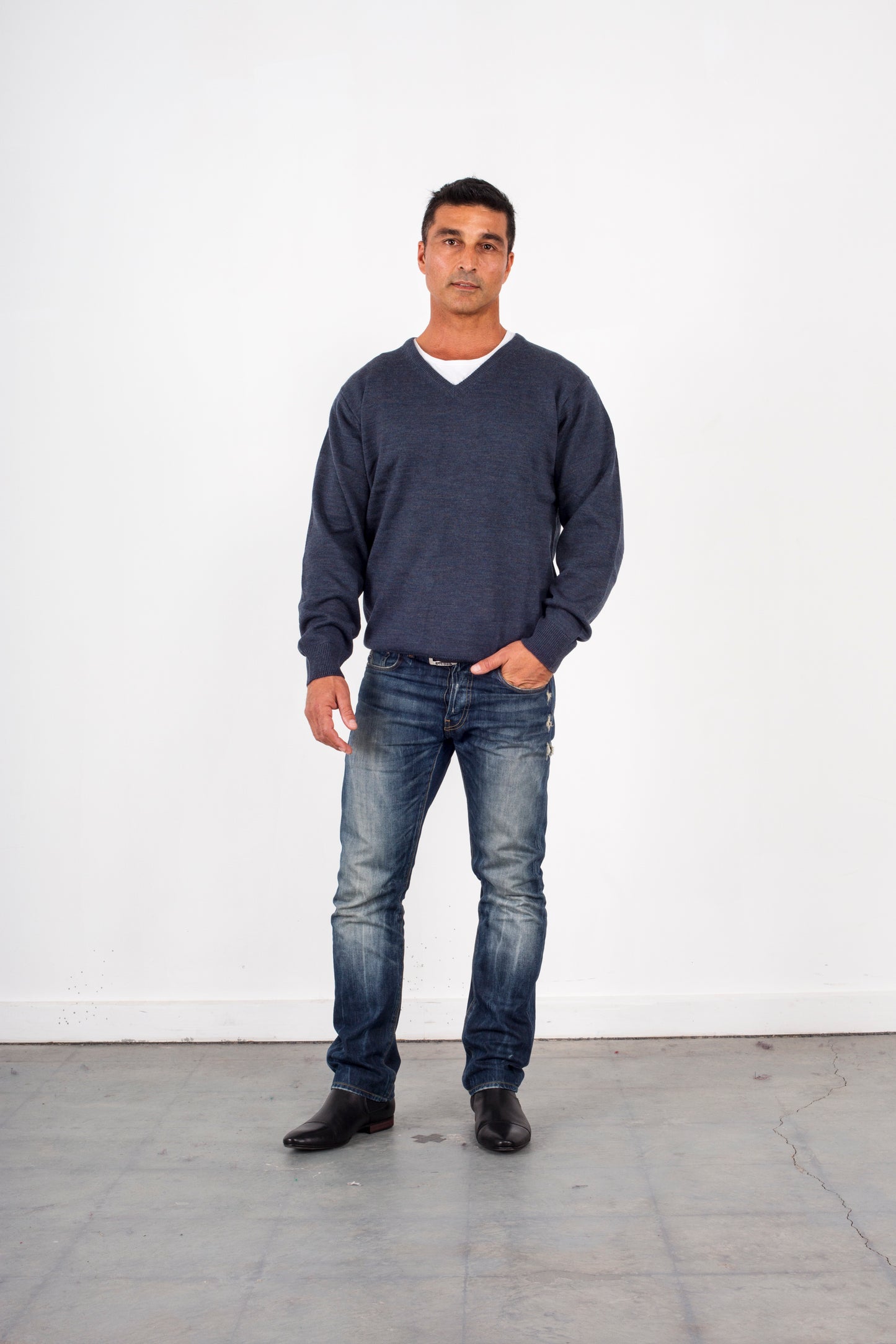 ANSETT Machine Washable V-Neck Jumper