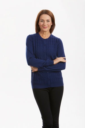 DIAMOND CABLE BUTTON TO NECK CARDIGAN