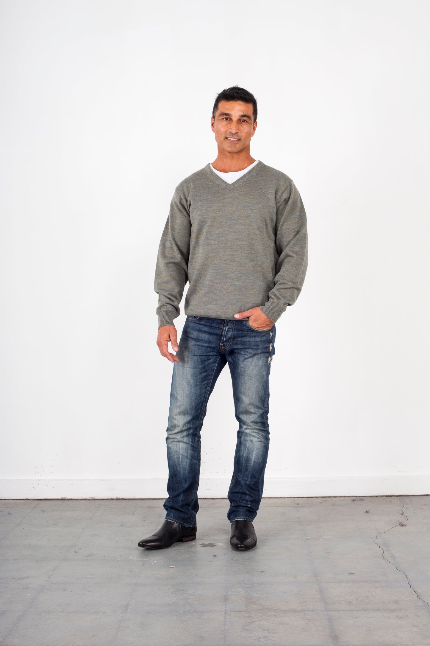 ANSETT Machine Washable V-Neck Jumper