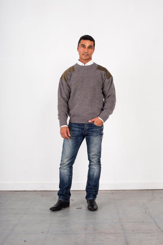 ANSETT Pure Wool Crewneck Jumper with Suede Patches