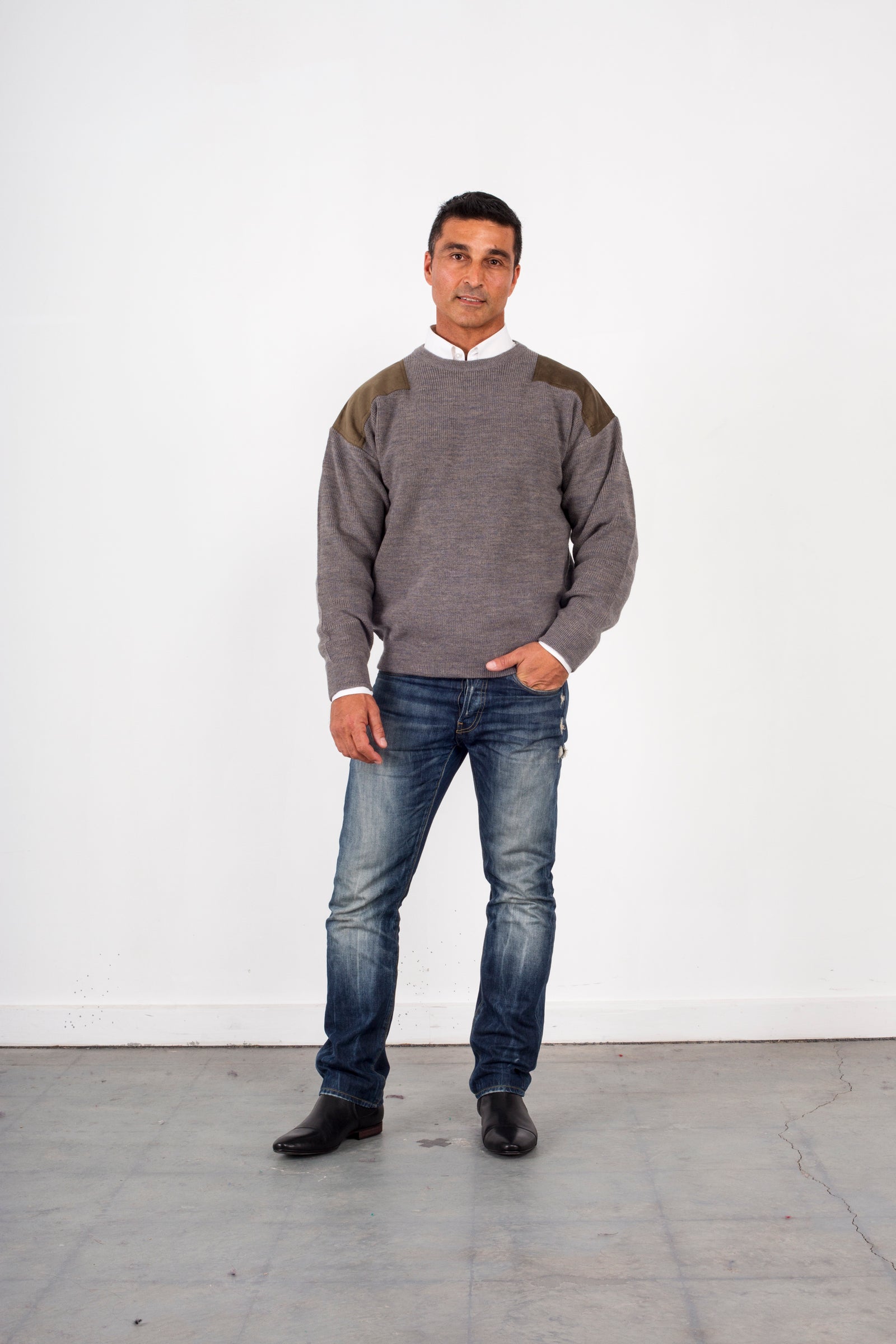 ANSETT Pure Wool Crewneck Jumper with Patches