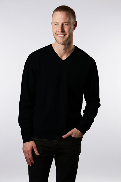 MERINO/ CASHMERE ESSENTIAL VEE NECK PULLOVER