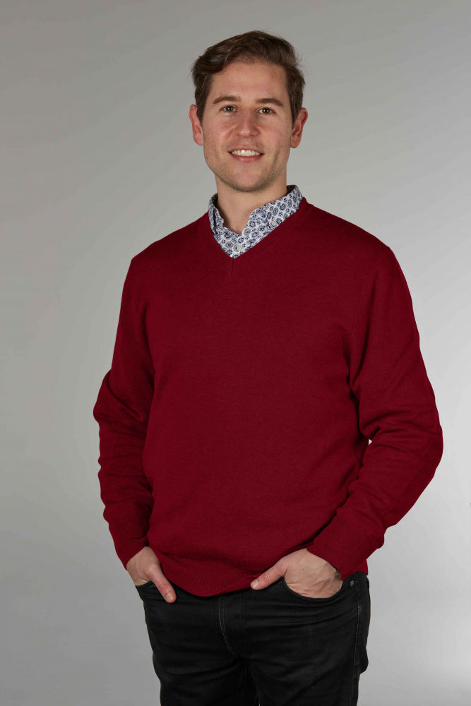 MERINO/ CASHMERE ESSENTIAL VEE NECK PULLOVER