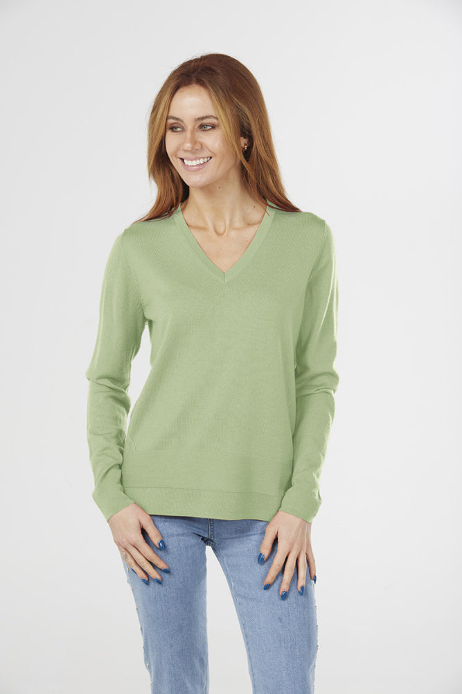 FINE PURE WOOL JERSEY VEE PULLOVER