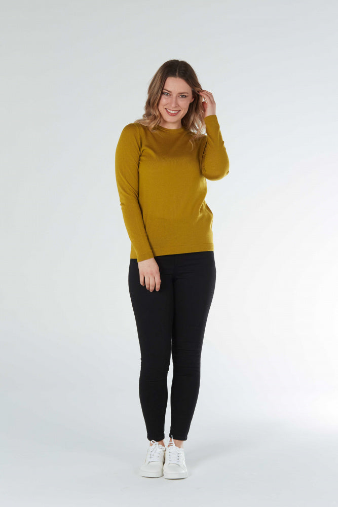 ESSENTIAL CREW NECK PULLOVER